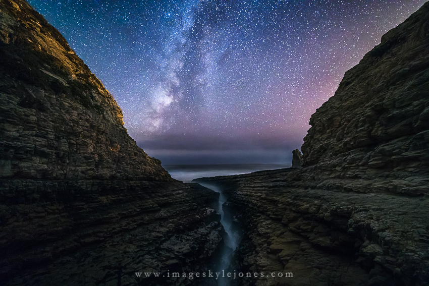 0044 Crack to the Stars Landscape_850.jpg