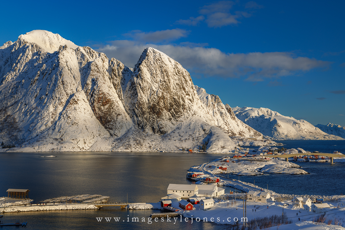 0068 View of Hamnøy_1200.jpg