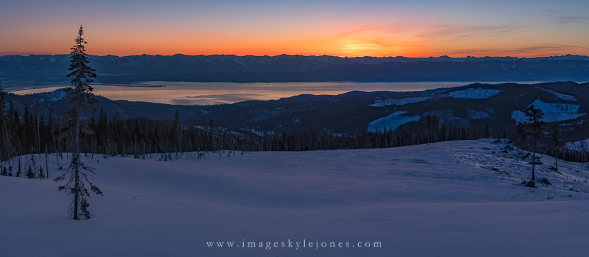 0437 Flathead Lake Sunrise Pano_850.jpg