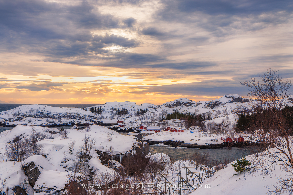 0685 Nusfjord Sunrise_1200.jpg