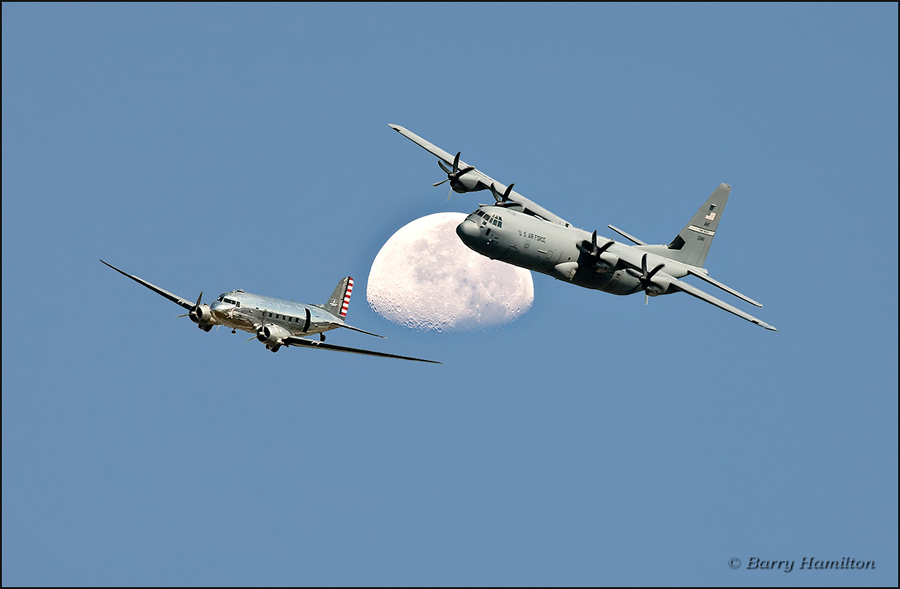 081019_1421_C-47, C-130,moon.jpg