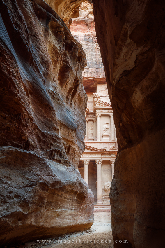 0949 Siq and Treasury_850.jpg
