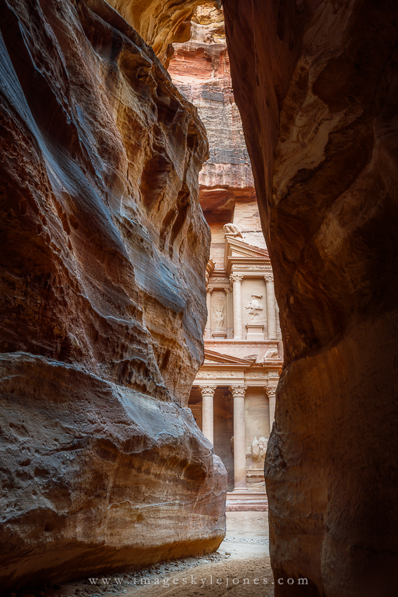0949 Siq and Treasury_850.jpg