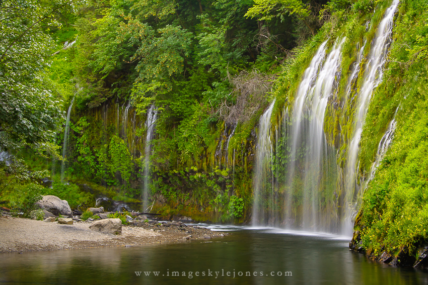 2097 Mossbrae Falls_850.jpg
