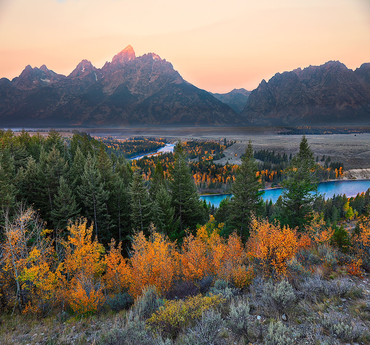 21-10-01-GTNP-and-YNP-Landscape-3203-Pano-Editweb.jpg