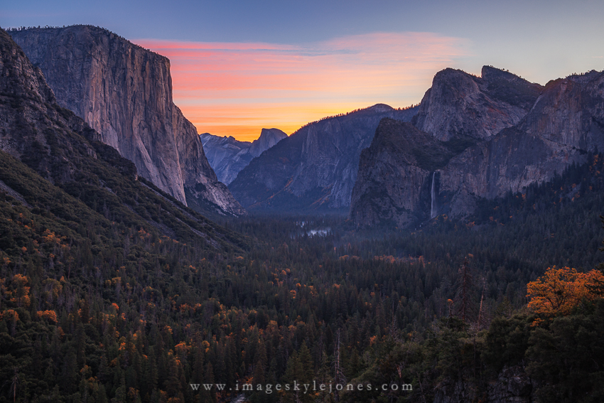 2160 Tunnel View Autumn Sunrise_850.jpg
