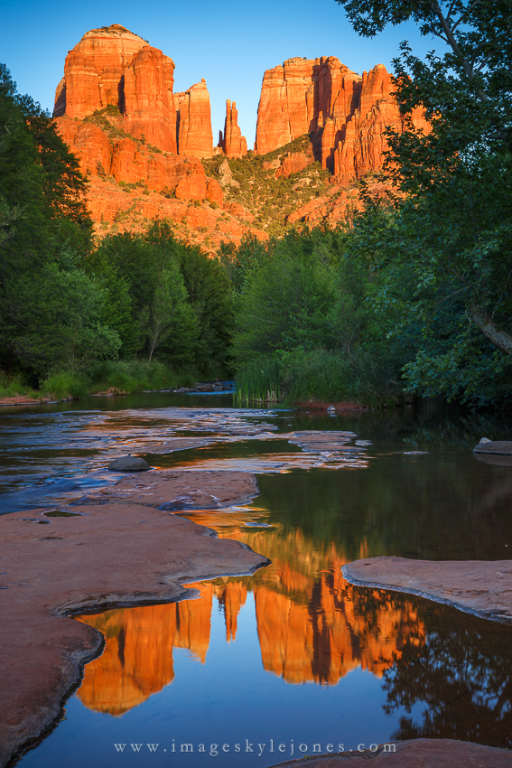 4010 Cathedral Red Rock Reflection_850.jpg
