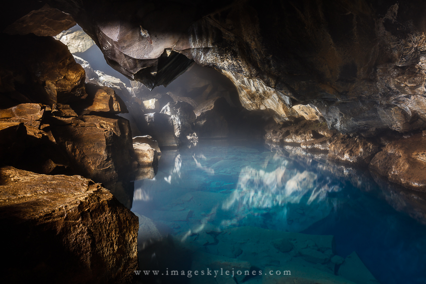 4878 Grjótagjá Cave_850.jpg