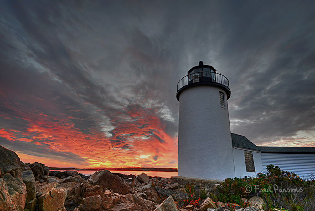 6072abba lighthouse sunset.jpg