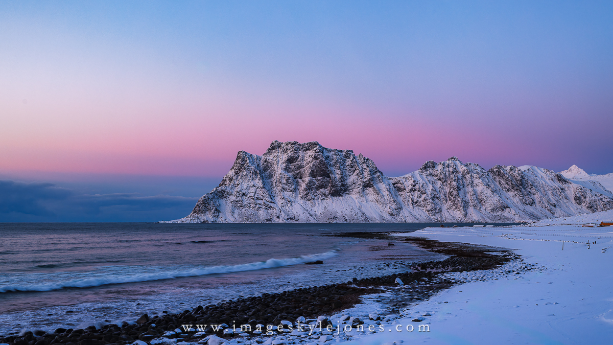 9681 Uttakleiv Sunset_1200.jpg
