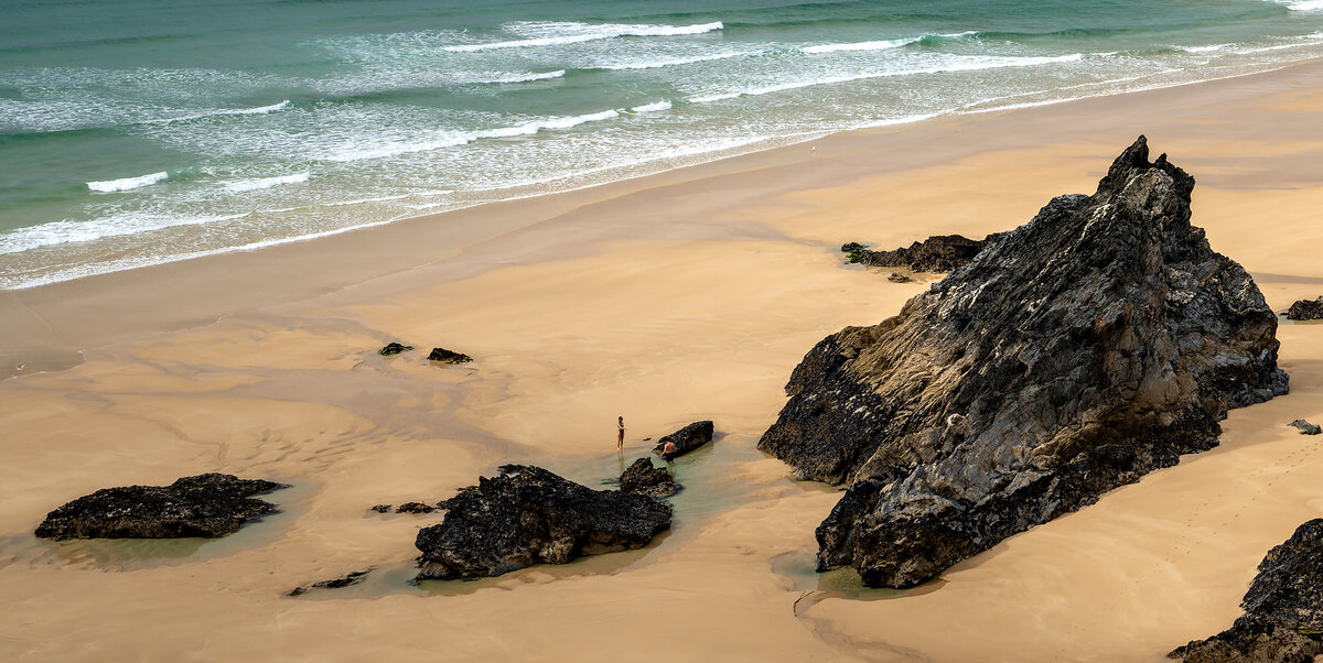 _DSC5203-ARW_DxO_DeepPRIME-1 copy cropped figures.jpg