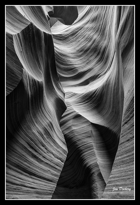 Antelope-Canyon_0229bw.jpg