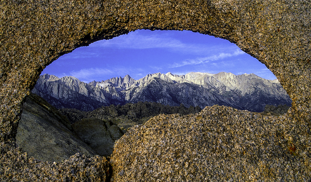 Arch in Alabama Hills IV.jpg