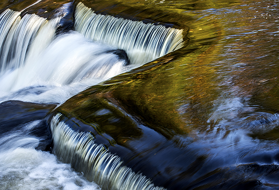 bond falls close-up II (1 of 1).jpg