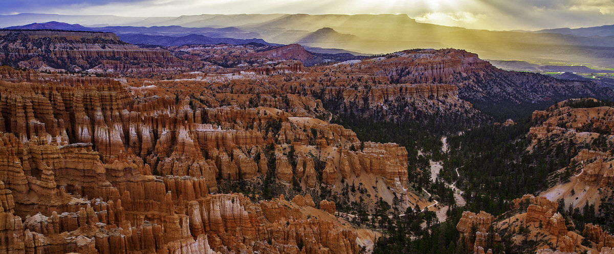 Bryce Canyoon pano III.jpg