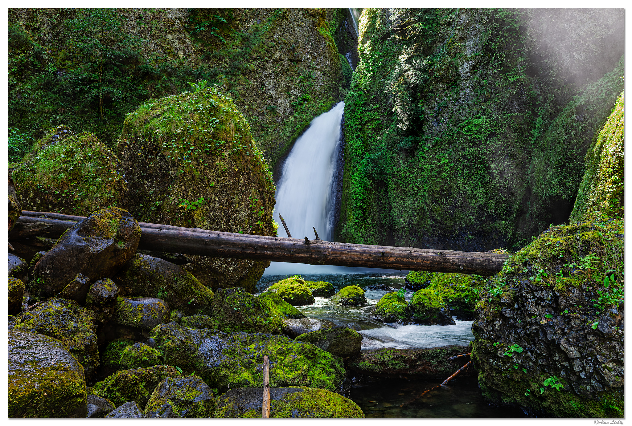 C5D2_WahclellaFalls0617111.jpg