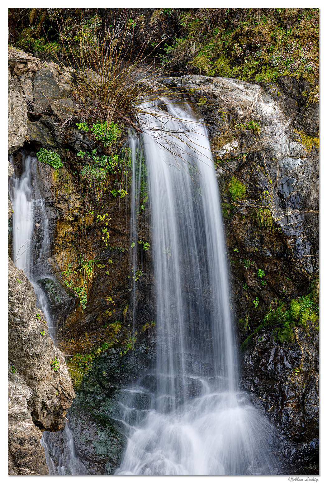 C5D4_SecretBeachFalls031120.jpg
