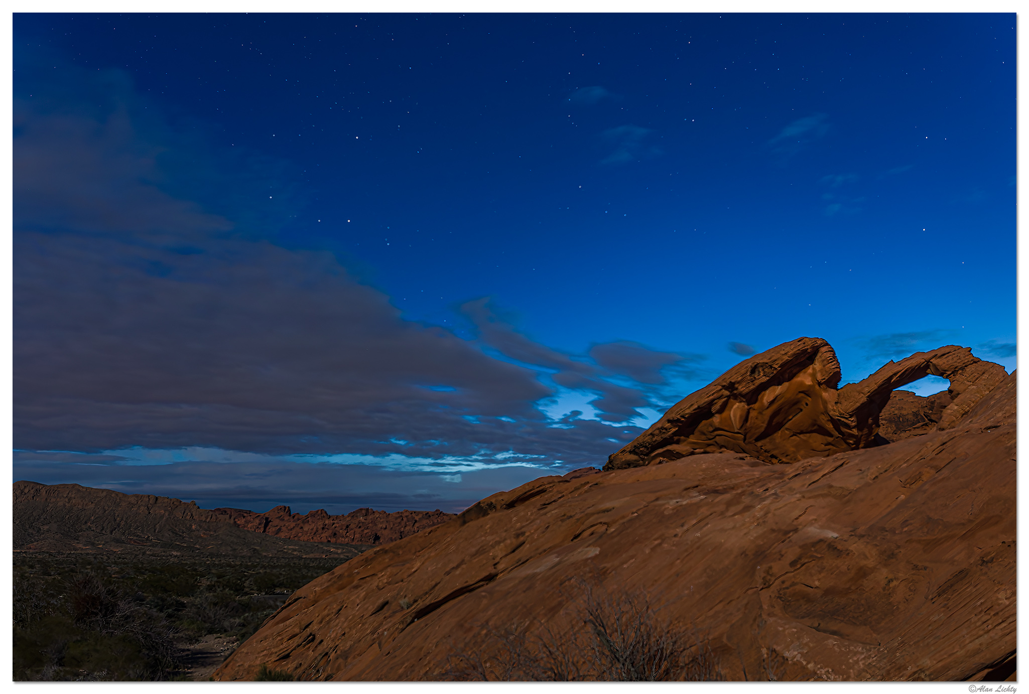 C5D4_VoFMoonlitArch032219.jpg
