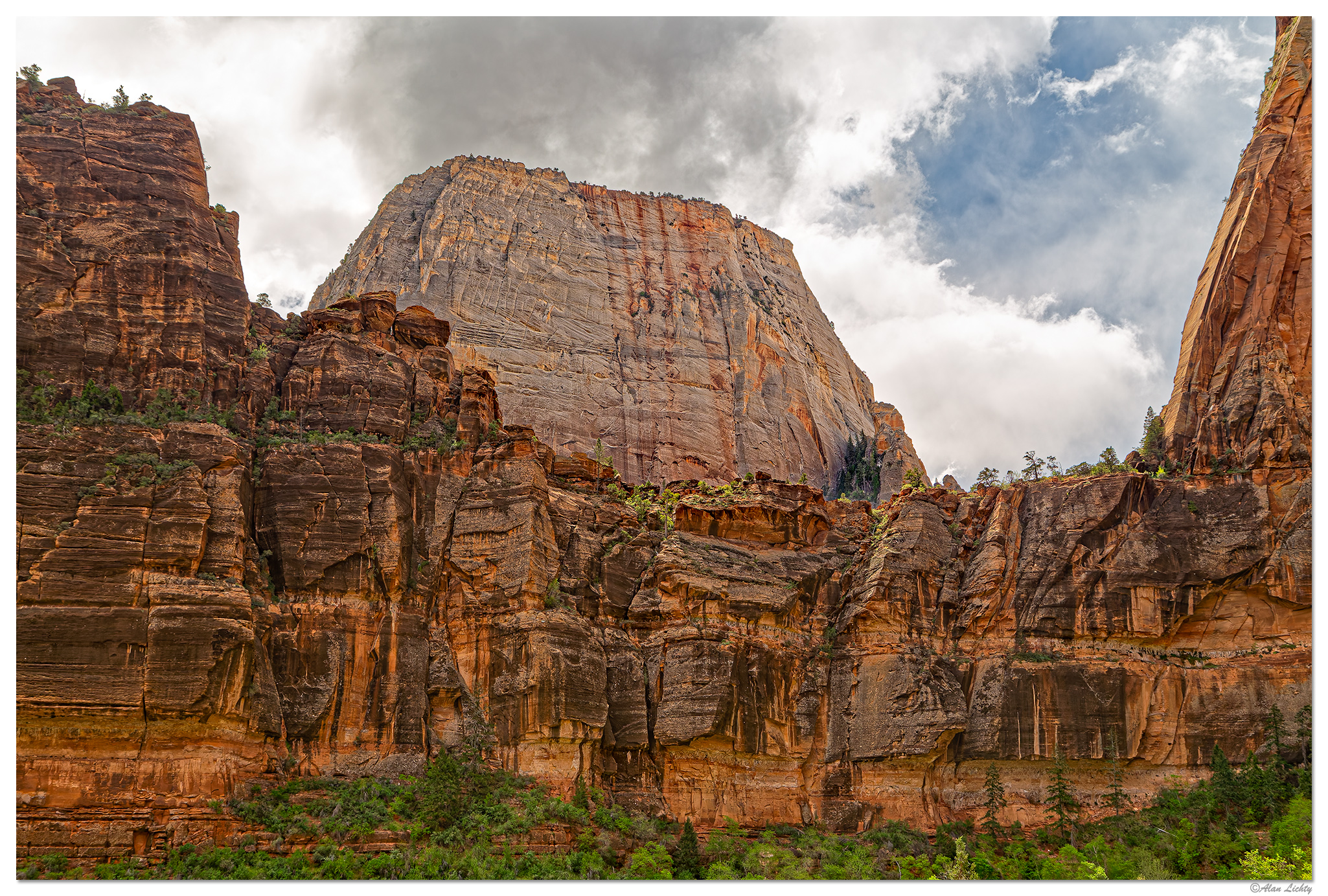 C6D_ZNPWHiteThrone041615-2.jpg