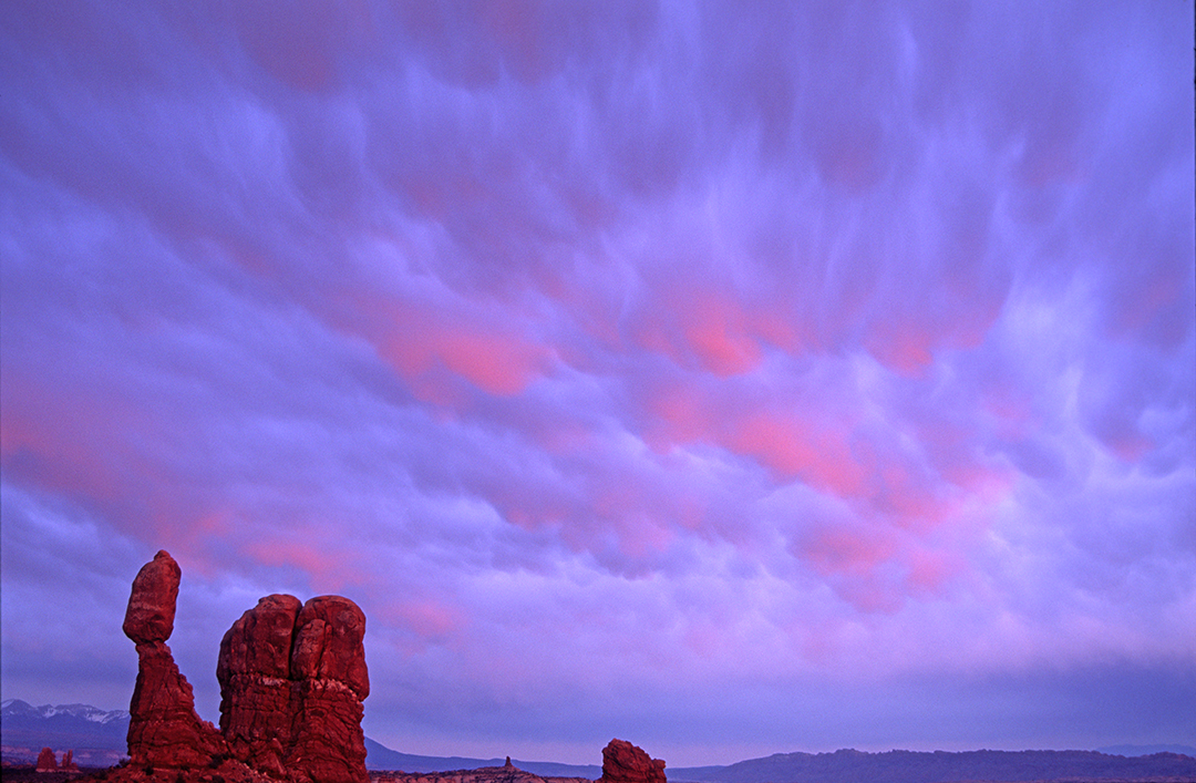(CLO 7) mammatus clouds .jpg