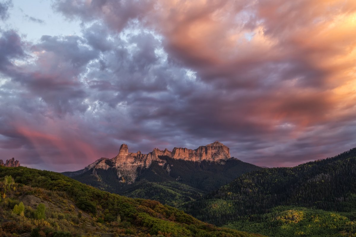 courhousesunrise150v2.jpg