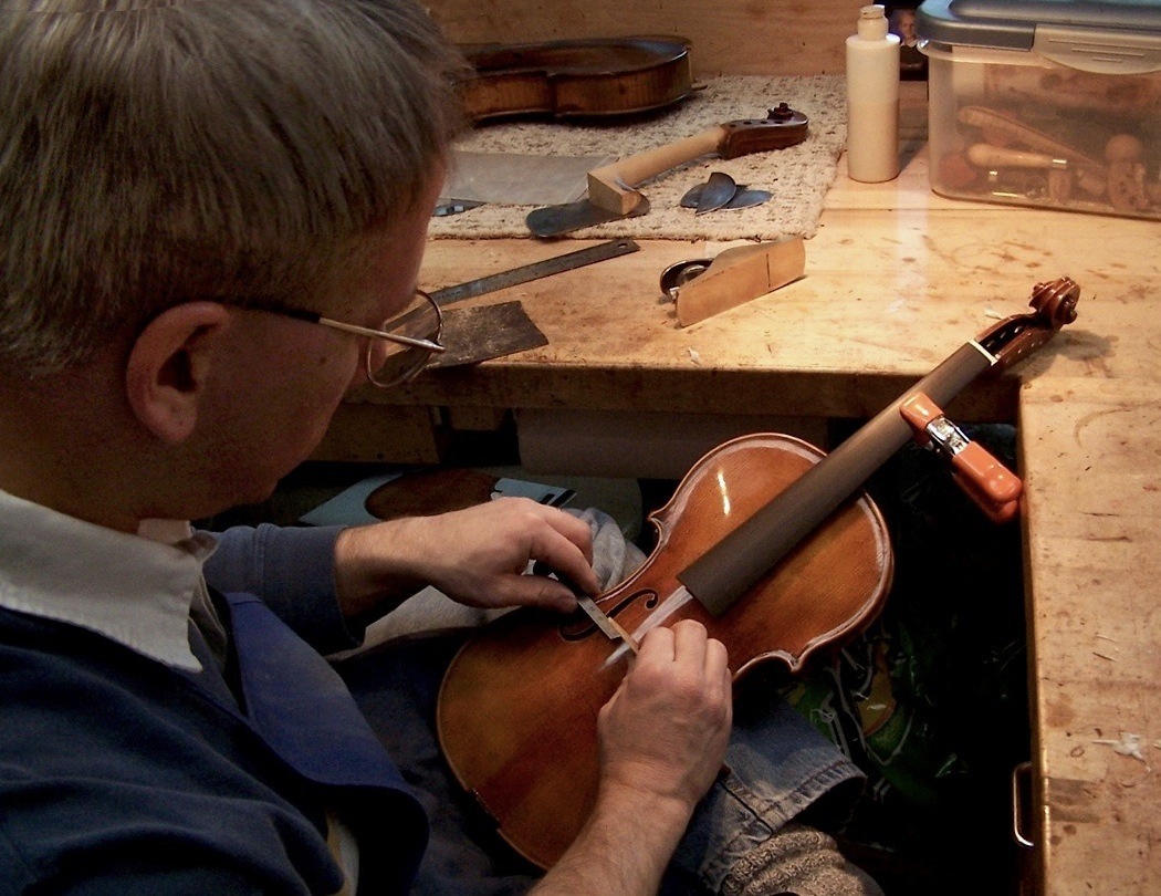 Luthier | Focal World