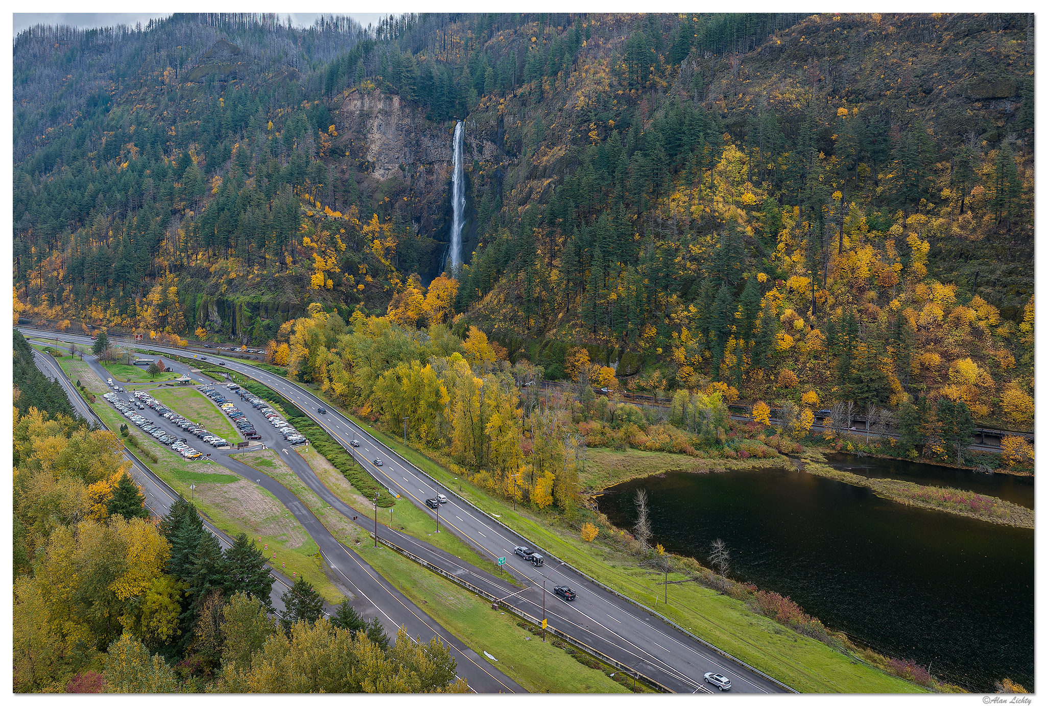 DJI_M3P_24_CRG-MultnomahFalls111023.jpg