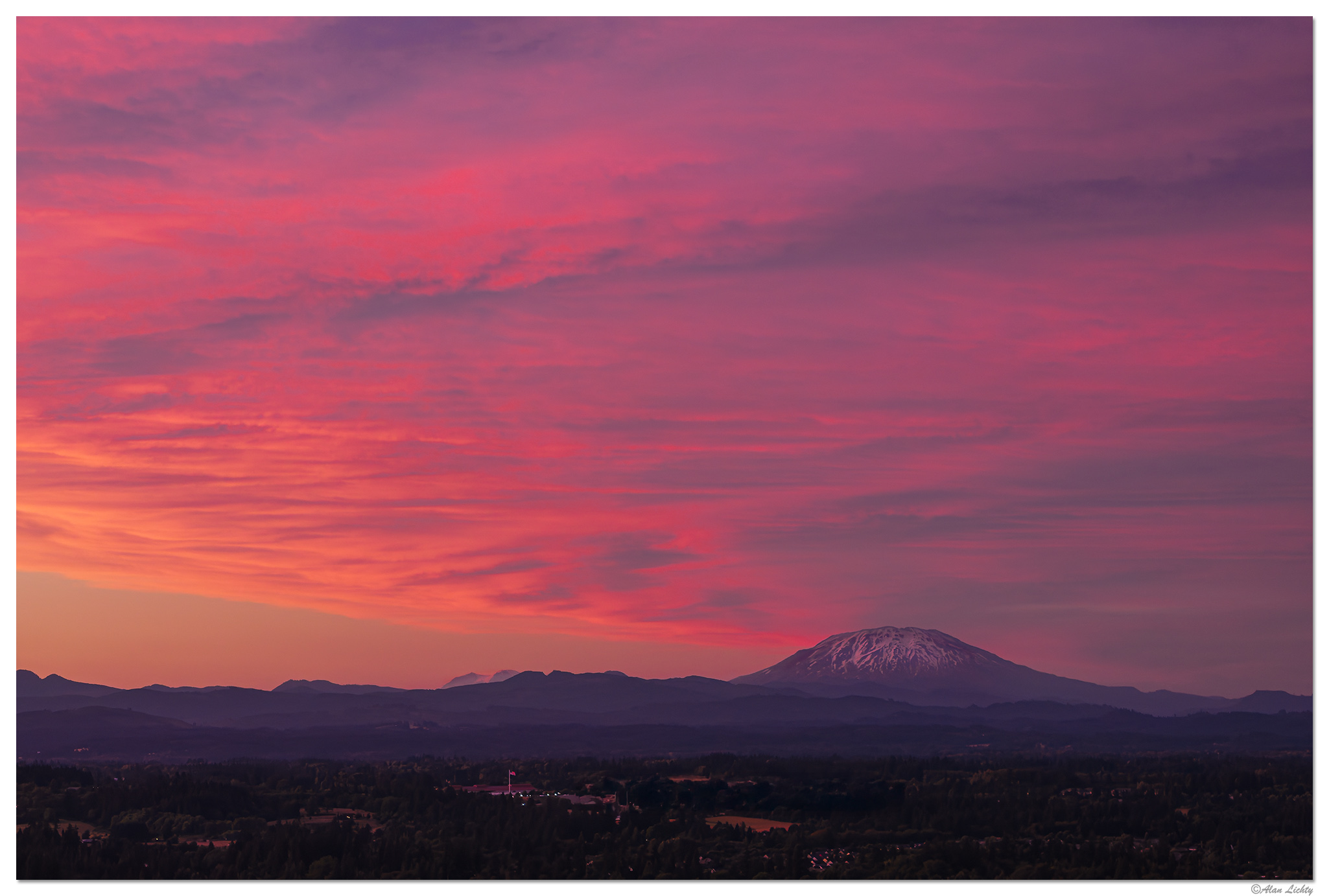 DJI_M3P_70_StHelensSunset070125.jpg