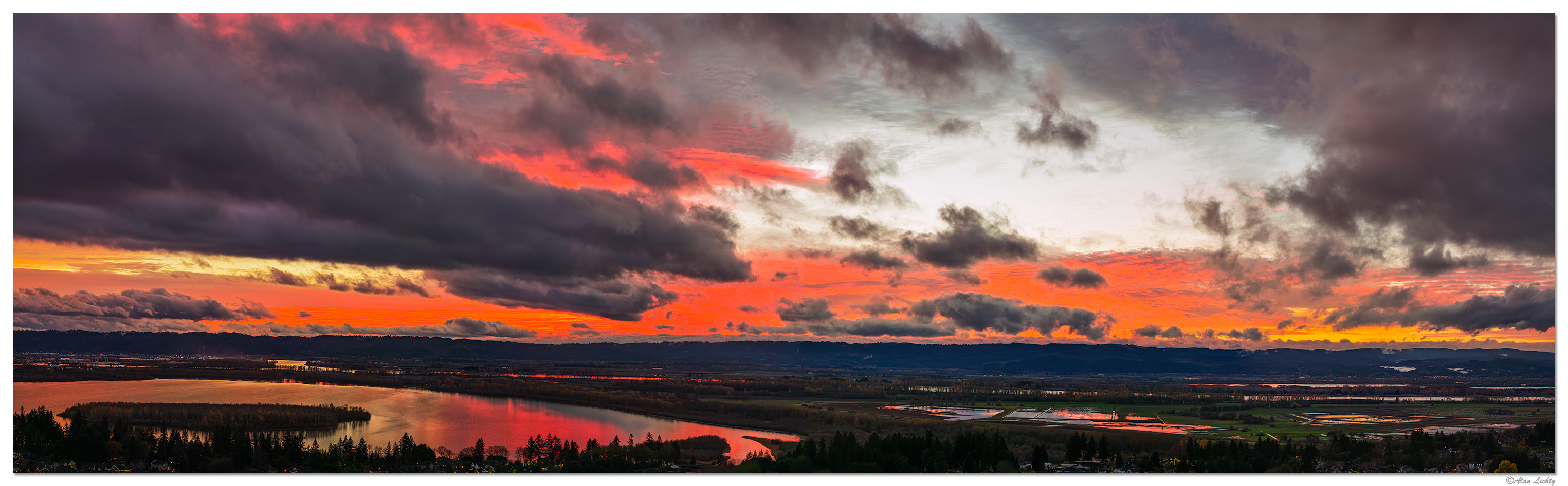 DJI_M4P_70P_VLakeSunset120525.jpg