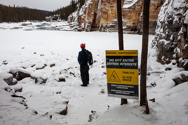 Kyle 7822 Thin Ice_850 600 pix.jpg
