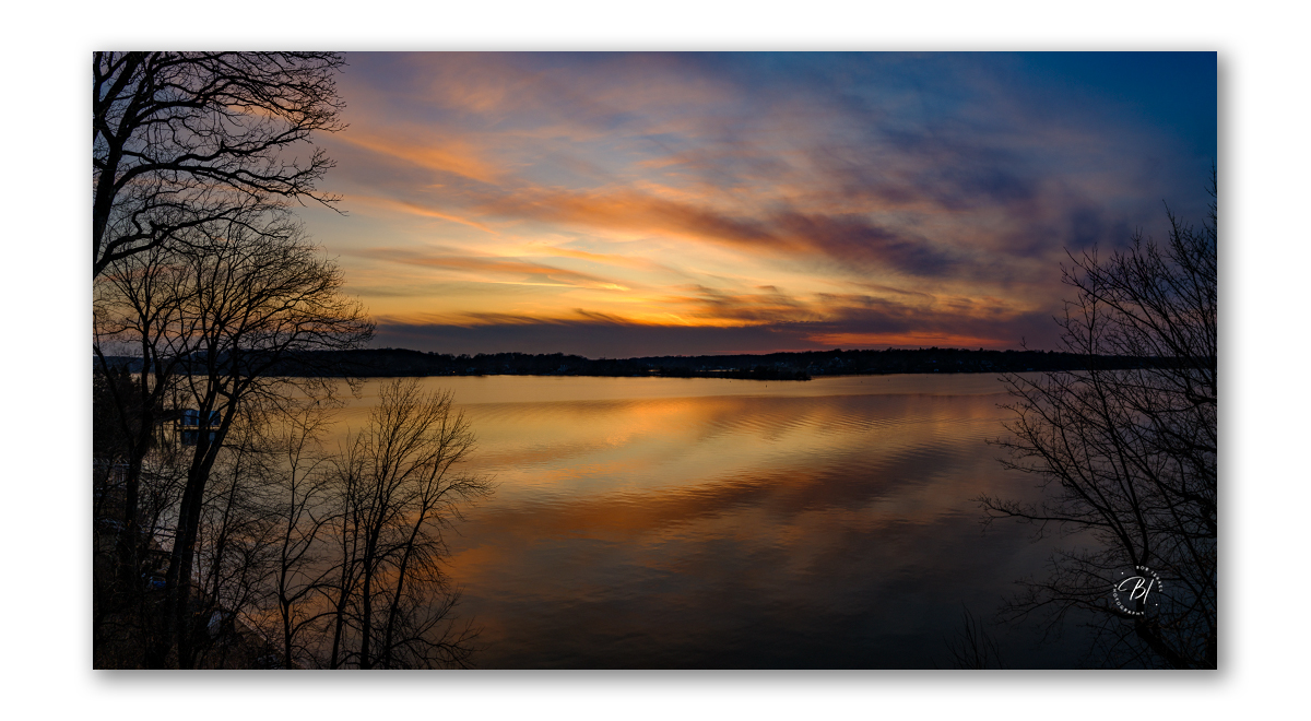 Lake Minnetonka 041125-8-Pano_1200x660_U_100_BIP 1200.jpg