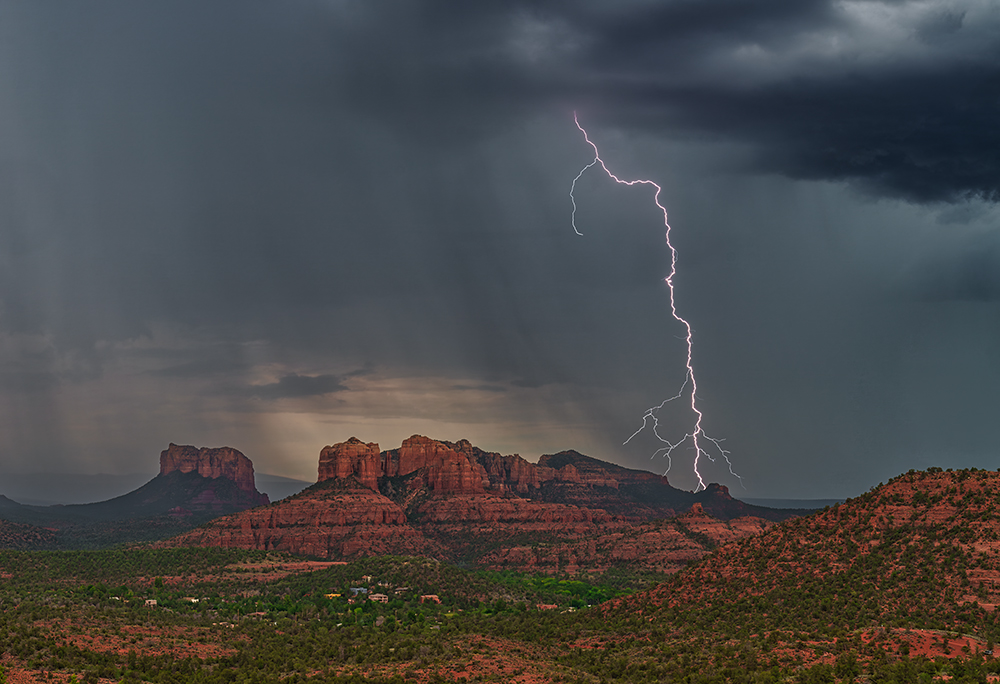 lightning=3.jpg