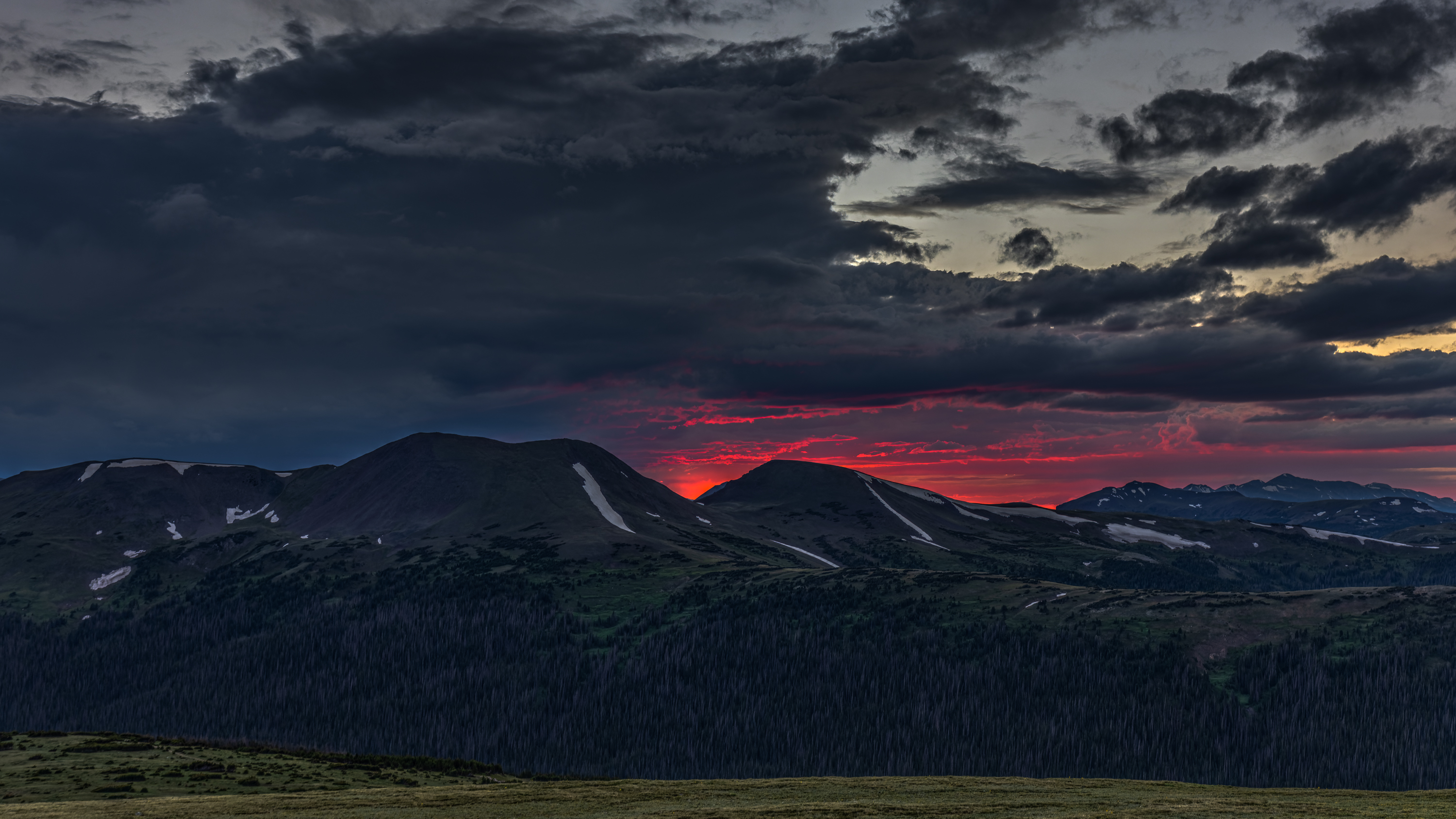 LRCC_sRGB_FW_MordorSunset_TAP_7325-CR3_DxO_DeepPRIMEAnd2more.jpg