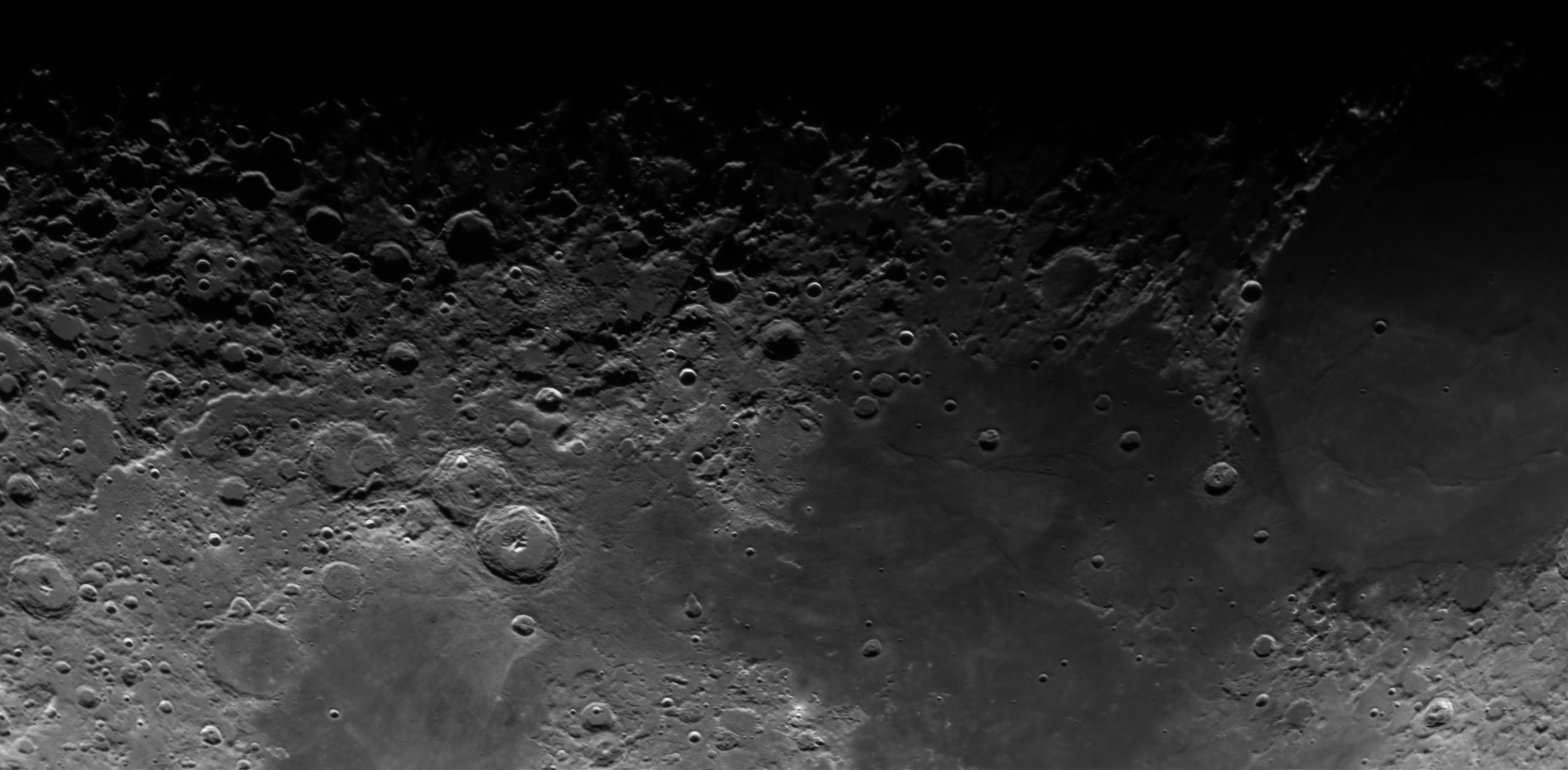 LRCC_sRGB_FW_sRGB_2023-04-27-0315_2-Moon_lapl5_ap8246_PSCC-Enhanced-SR_BXT-2_0.jpg