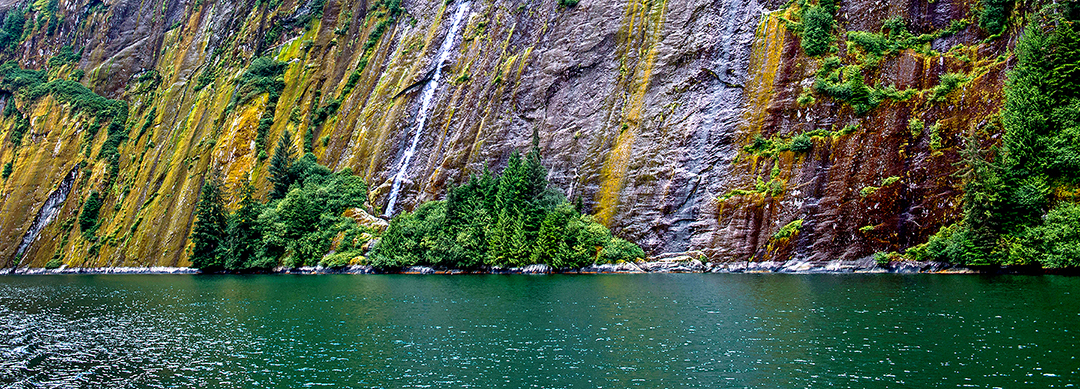 Mossy Wall Rookery pano waterfall II.jpg