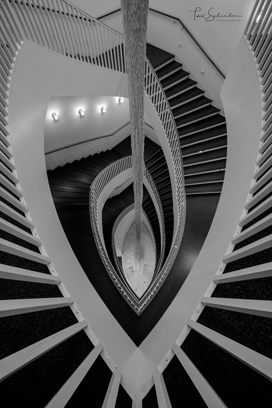 MuseumOfContemporaryArtStaircaseSL.JPG