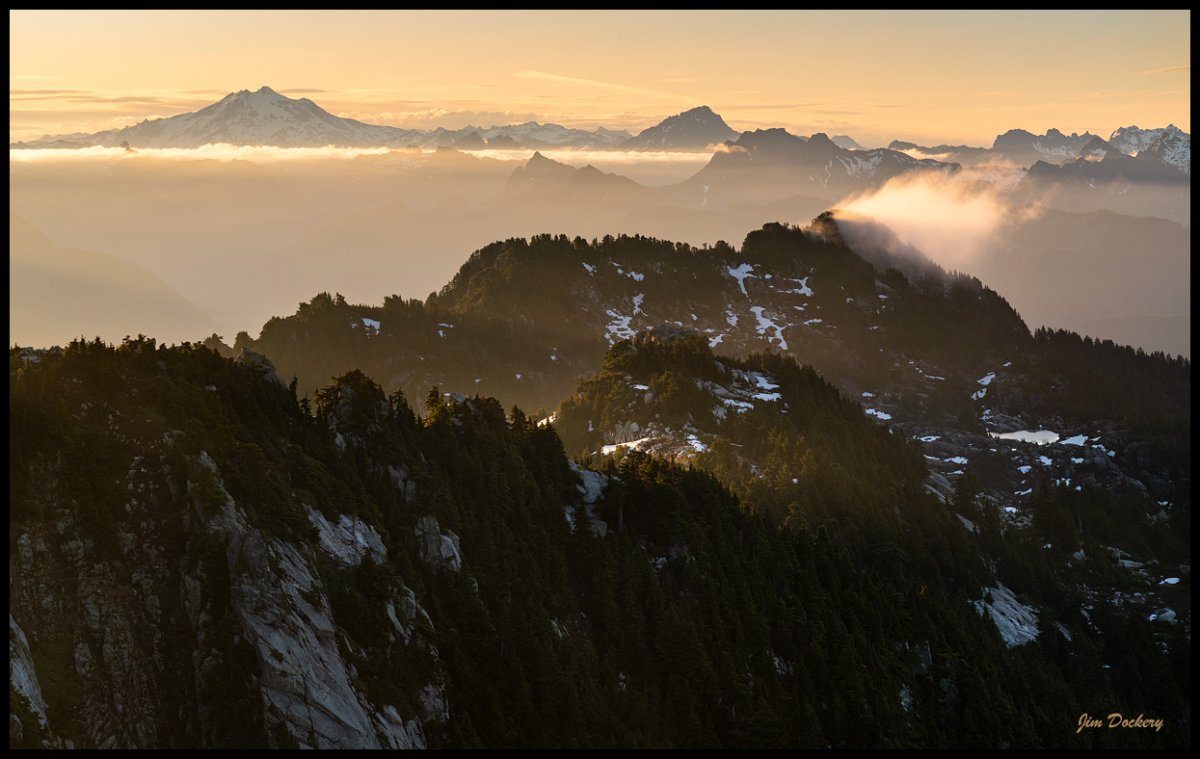 Pilchuck-Srise45-Pano.jpg