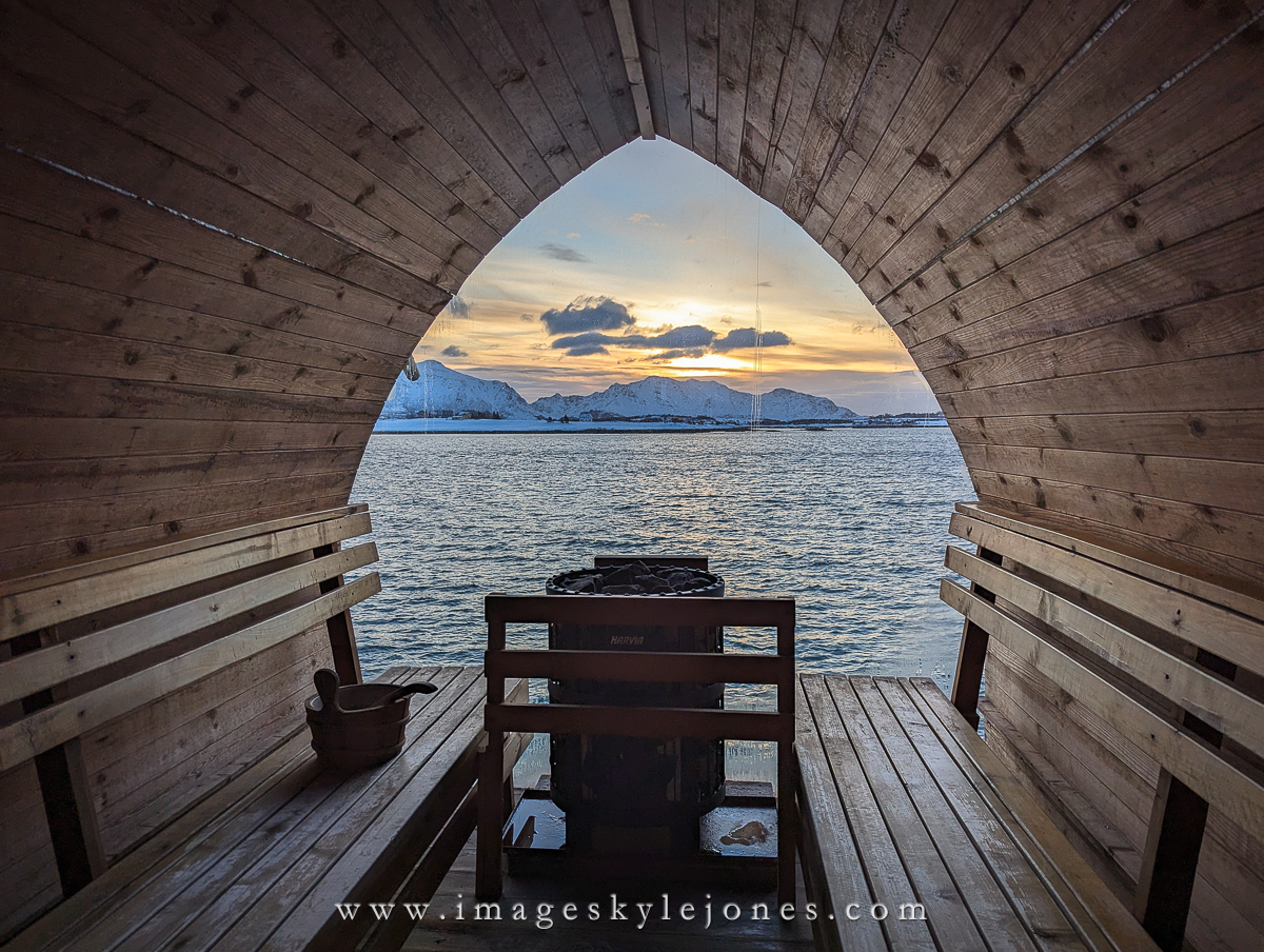 Pixel0806 Sauna Interior_1200.jpg