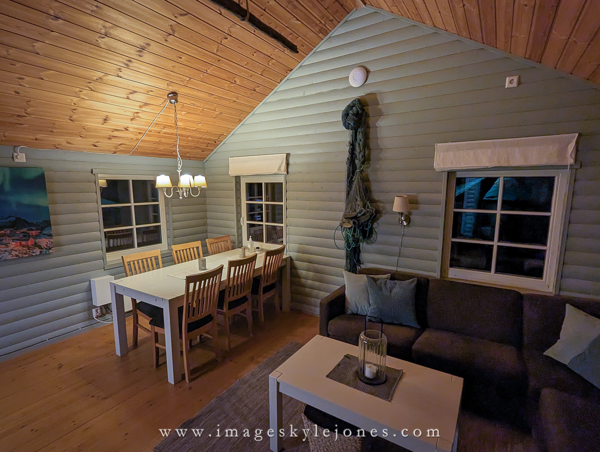 Pixel1649 Hamnoy Interior_1200.jpg