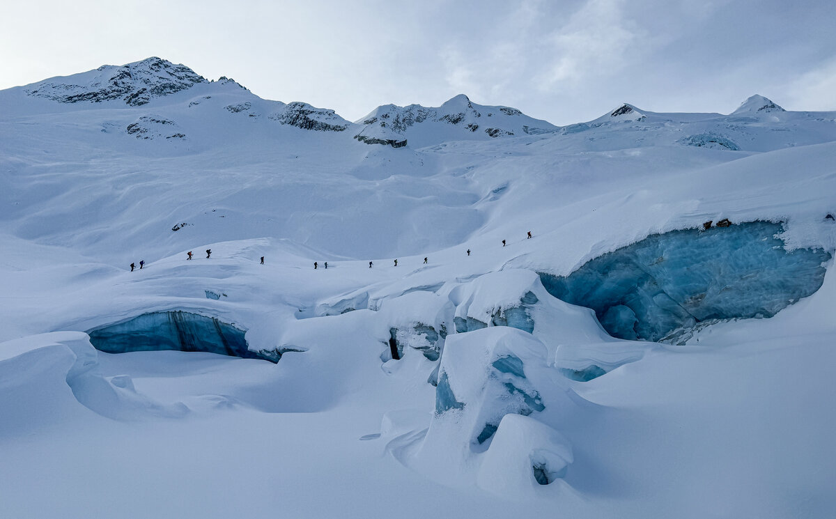Skiers Sorcerer glacier.jpg