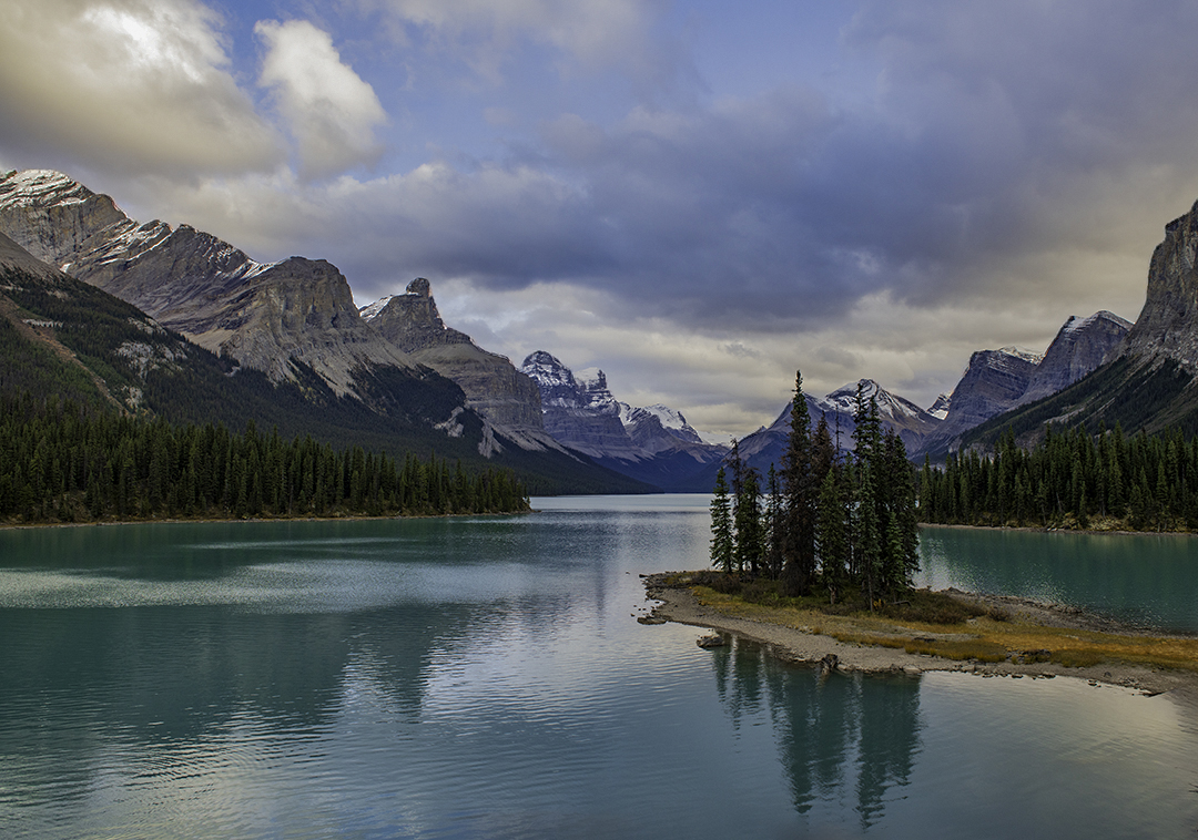 Spirit Island in Maligne Lake major edit.jpg