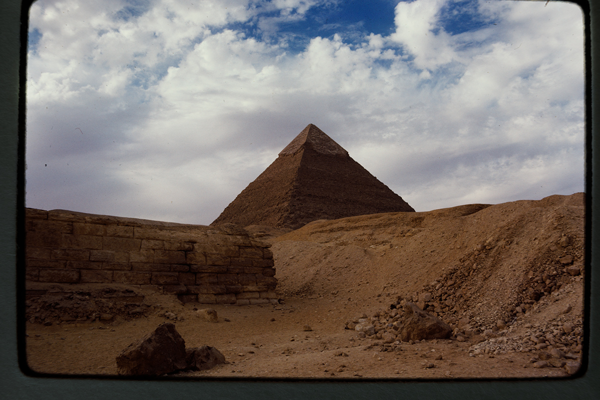 SS-KhafrePyramid-orig.jpg