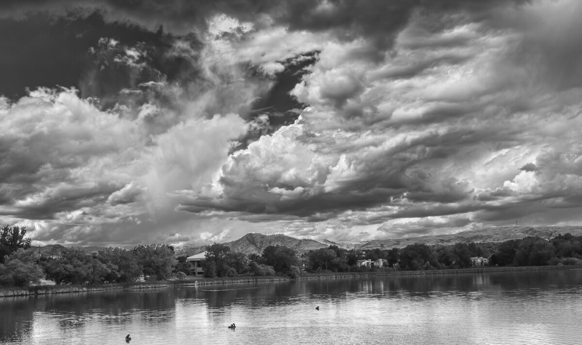 Storm heading toward Denver.jpg