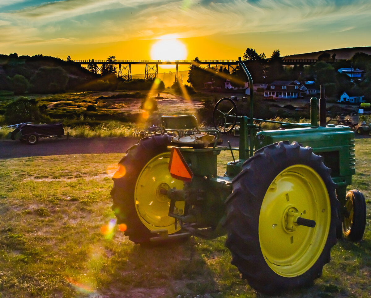 Tractor #4.jpg