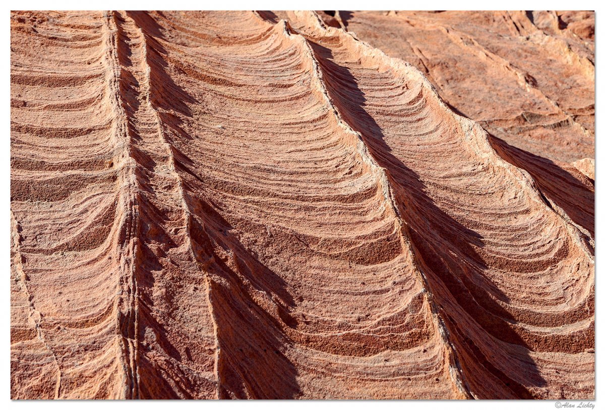 ValleyOfFireRocks1.jpg