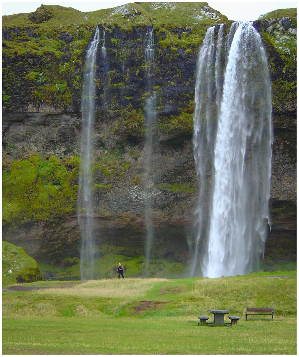 WaterFall_Iceland .jpg