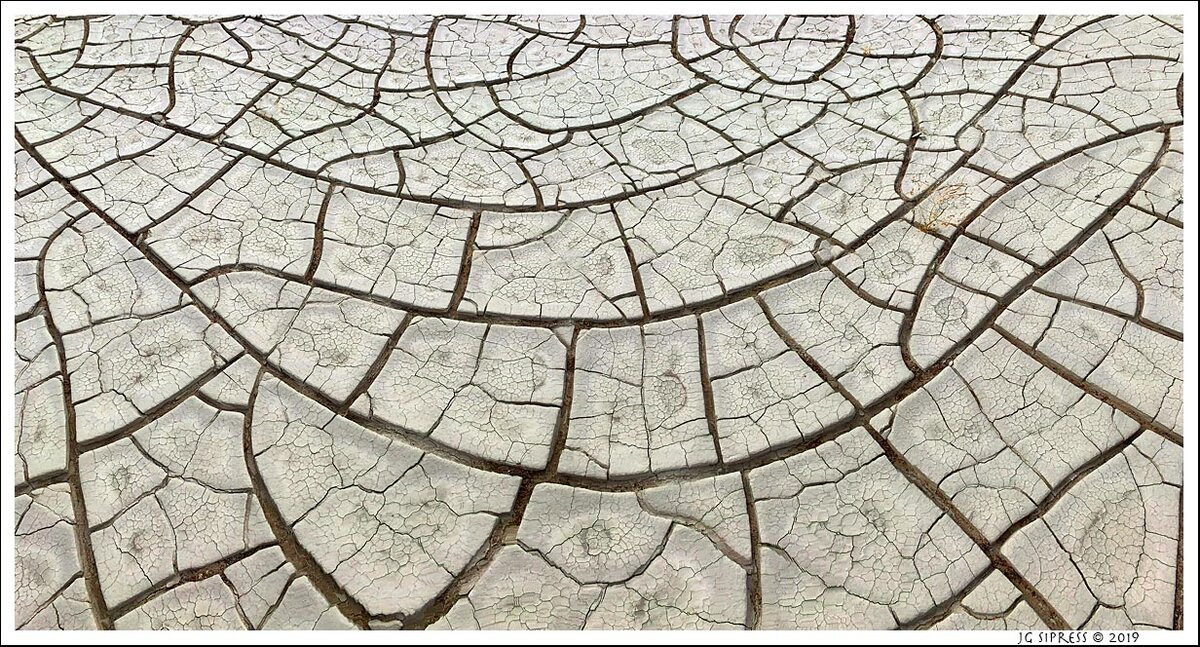 widecracks1.jpg