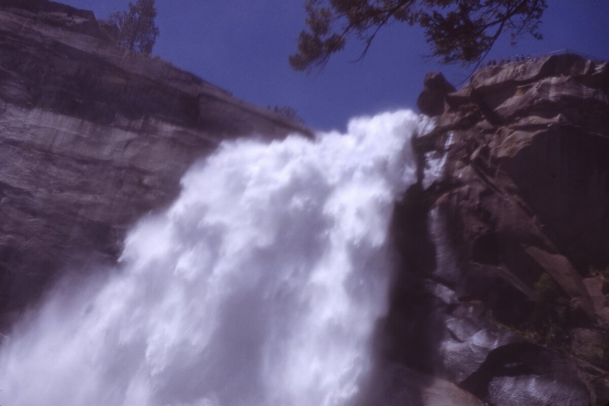 Yosemite_220223_006w.jpg