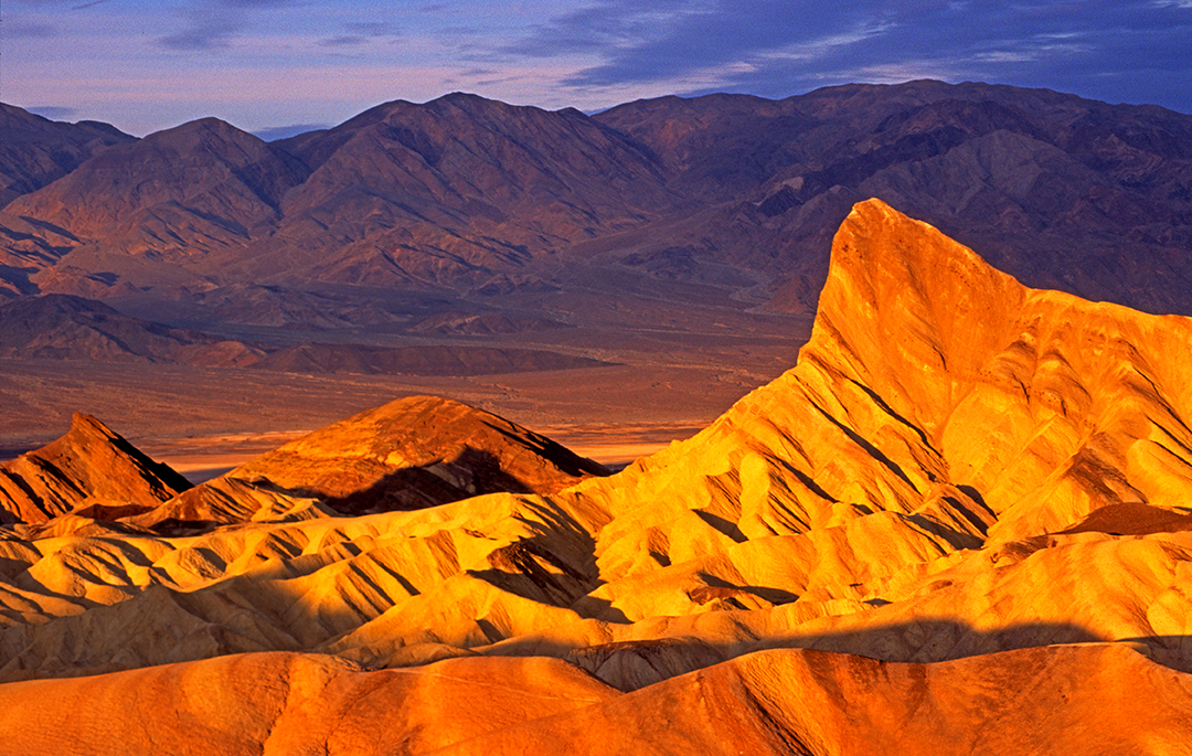 Zabriskie Point Death Valley.jpg