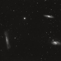 Leo Triplet Lum Small